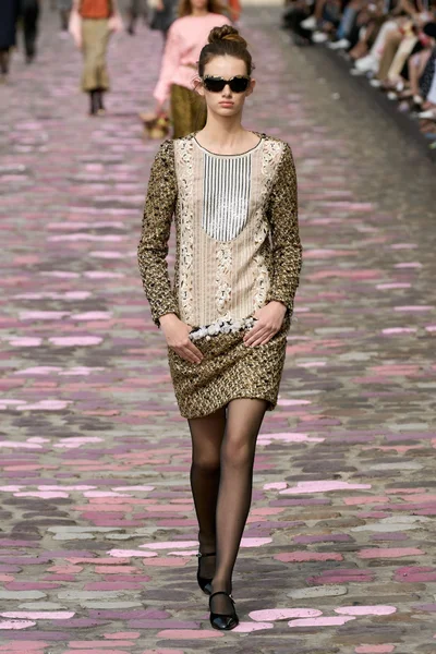 Look 22